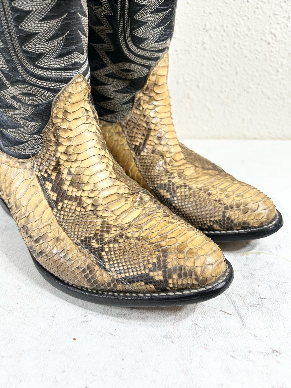COWTOWN vintage 80s python skin western boots - Picture 5 of 7